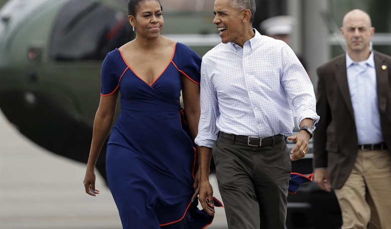Obamas' Personal Chef Drowns Paddle Boarding Near Former President’s Martha’s Vineyard Home 