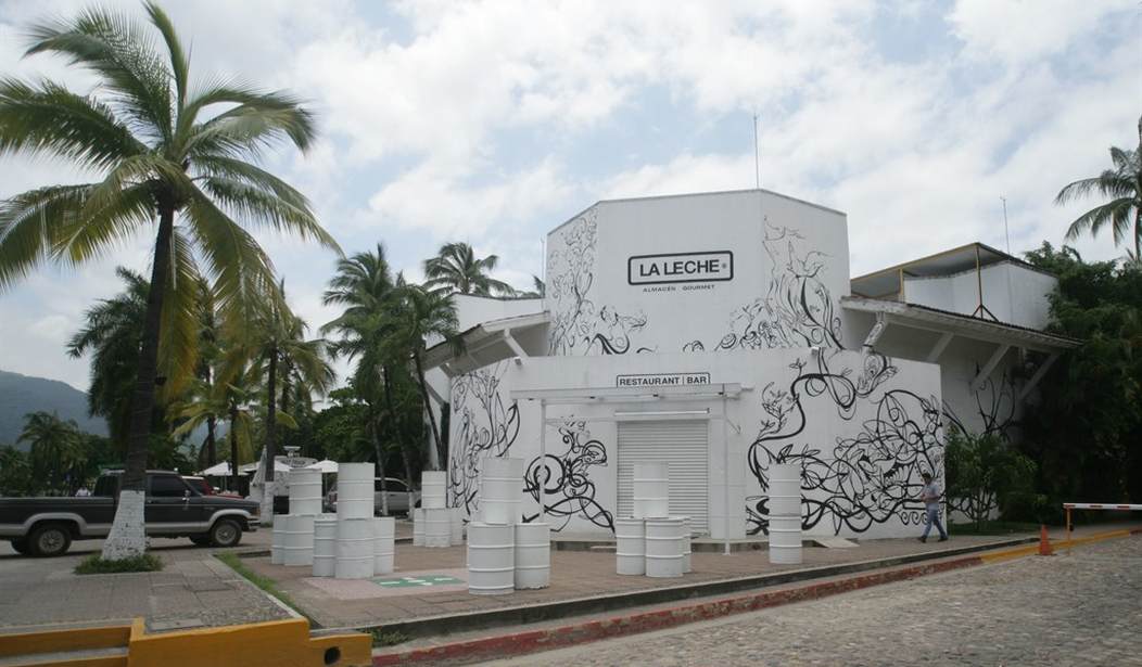 Check Out This Daily Mail Headline About Mexican Tourists Who Are Terrified of Cartel Violence