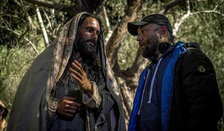 “Ben-Hur” Review: Religious Remake Takes On Beloved Story