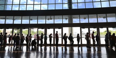 Airman Dies in Tragedy During Demonstration at UTSA-Navy Football Game 
