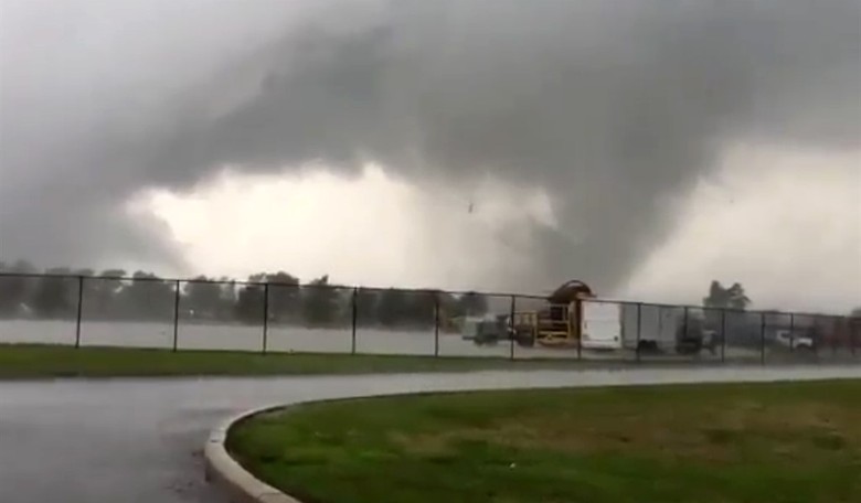 Students Break Out in Song During Tornado Warning