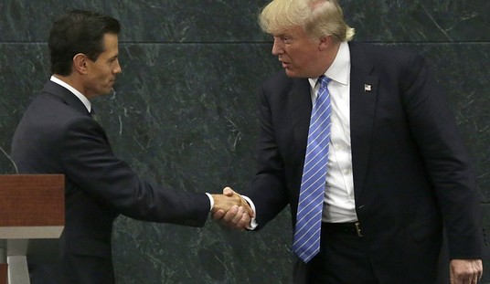 Trump in Mexico Recalls Reagan in Geneva 
