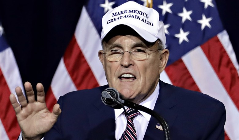 Giuliani: We Have Some Big Things Up Our Sleeves to Turn This Thing Around 