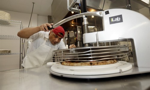 The Question That Led to Absolute Bedlam at This NJ Pizzeria. Yelp Had to Get Involved.