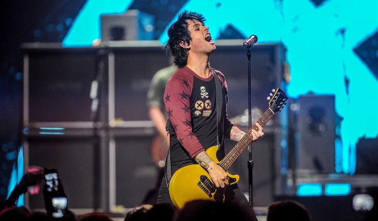 Elon Musk Expertly Trolls Green Day Over Their Lame Anti-Trump New Year's Eve Message