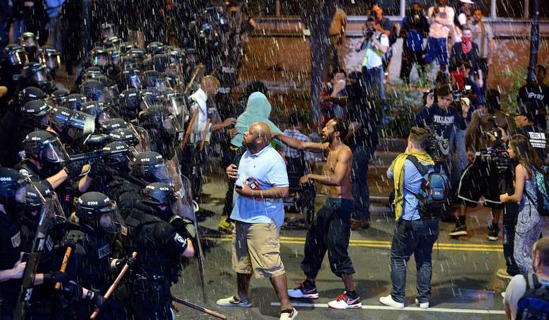 Second Night Of Charlotte Protests Marked By Looting, Assaults, And Deployment Of National Guard