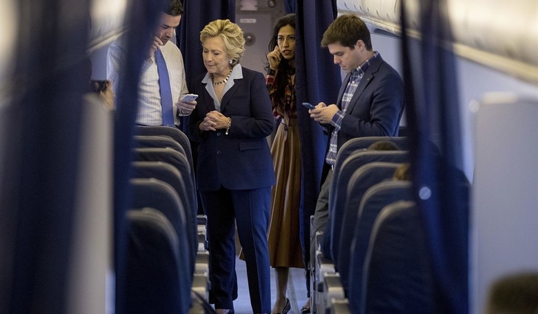 Ex-Clinton Spokesperson: I Would Have Colluded With Former MI6 Spy On Trump Dossier 