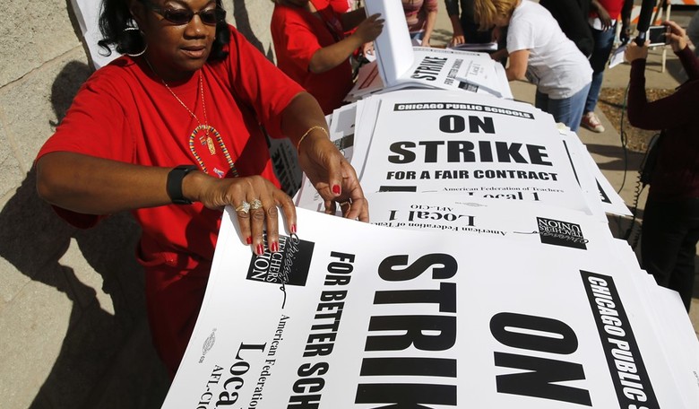Chicago Teachers Union Focuses on Venezuela as Test Scores Drop