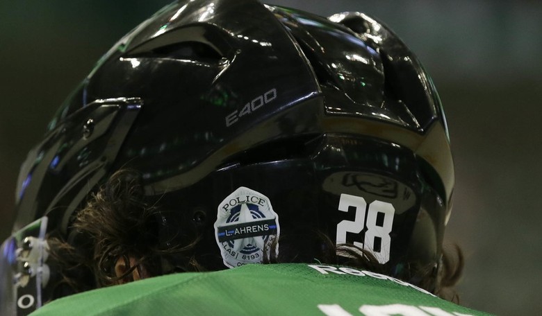 The Dallas Stars Honored The Five Dallas Police Officers Killed This Summer In A Touching Pre-Game Ceremony