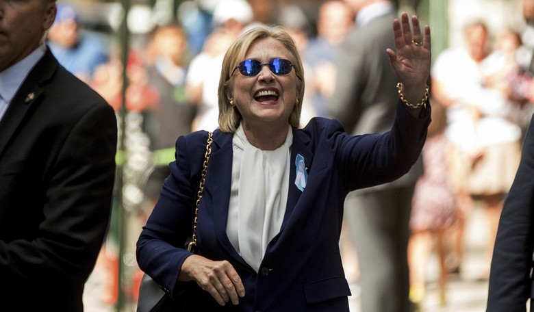 Hillary–You Have Mail 
