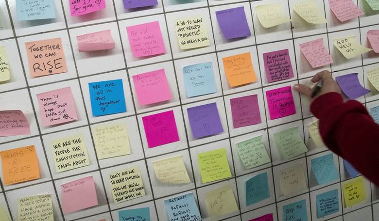Feel-Good Friday: 15-Year-Old Girl Starts an Affirmation Mirror in Her School, Transforms the Atmosphere
