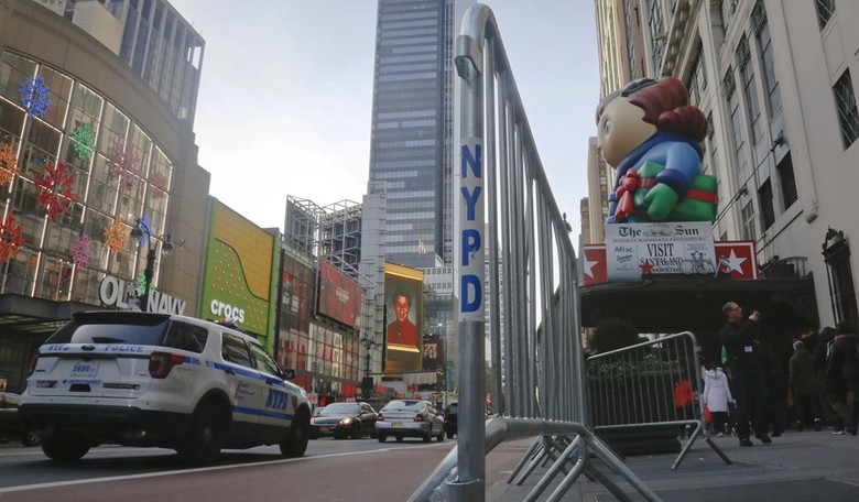 Here's What Happened When Pro-Hamas Agitators Tried to Shut Down the Macy's Thanksgiving Parade