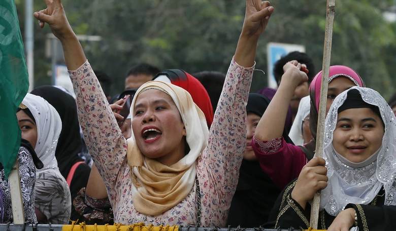 Saudi Singer on Egyptian TV Criticizes Radical Islam, Defends the West