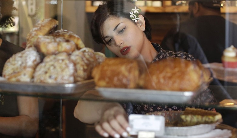 Holy Cow! Pastor Offers Free Prayers at Coffee Houses