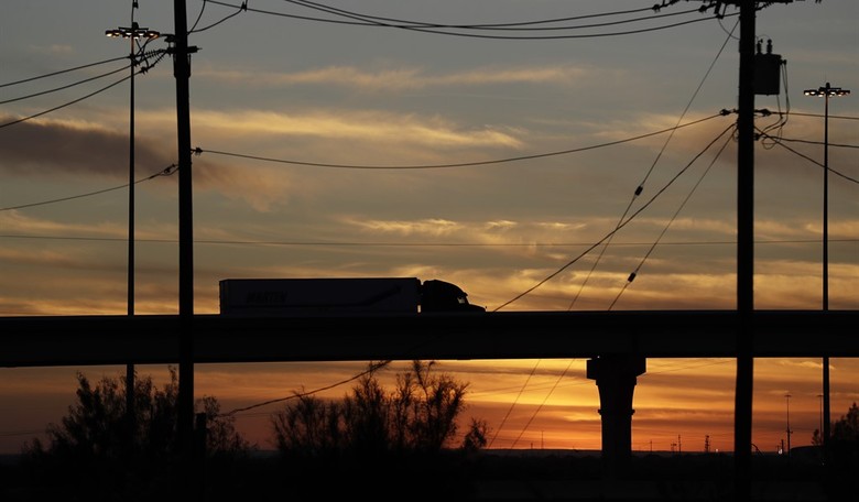 Bigger Trucks on Highways: Congress Should Steer Clear of Bad Ideas