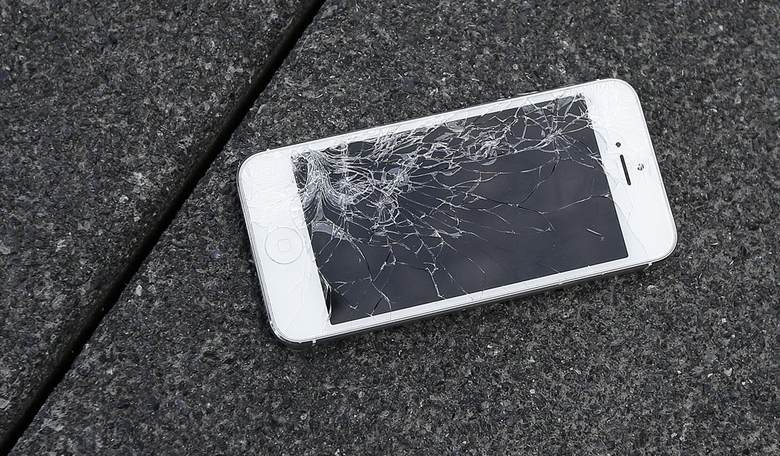 Apple: Sorry, No, We're Not Going to Hack Into The San Bernardino Terrorist's Phone