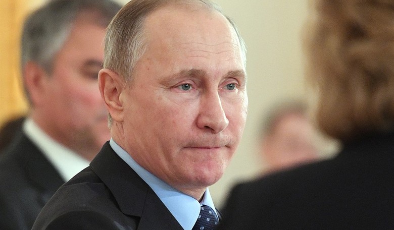 Putin 'Sidesteps' Obama in New Year's Statement, Applauds Trump