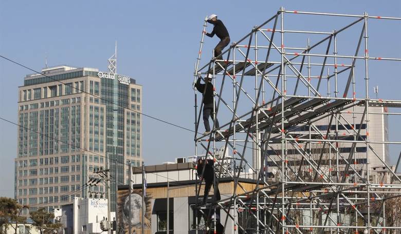 Protectionist Tariffs Do Damage to a Dynamic Economy