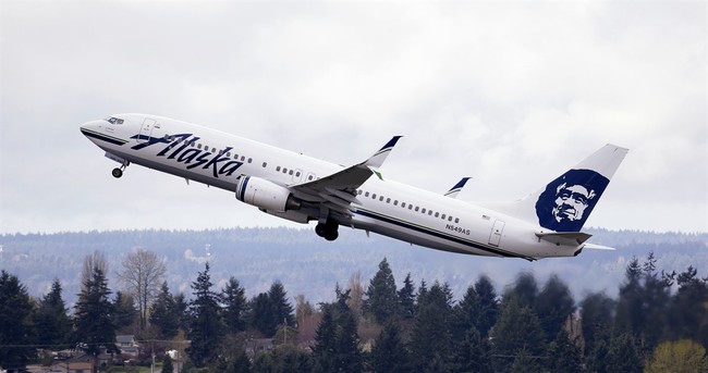 Terror in the Skies: Door Panel Complety Blows Off During Alaska Airlines Flight - Vimarsana News