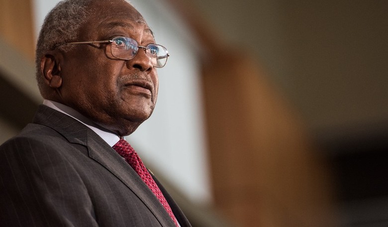 Clyburn Endorsement Could Boost Biden Ahead of South Carolina Primary