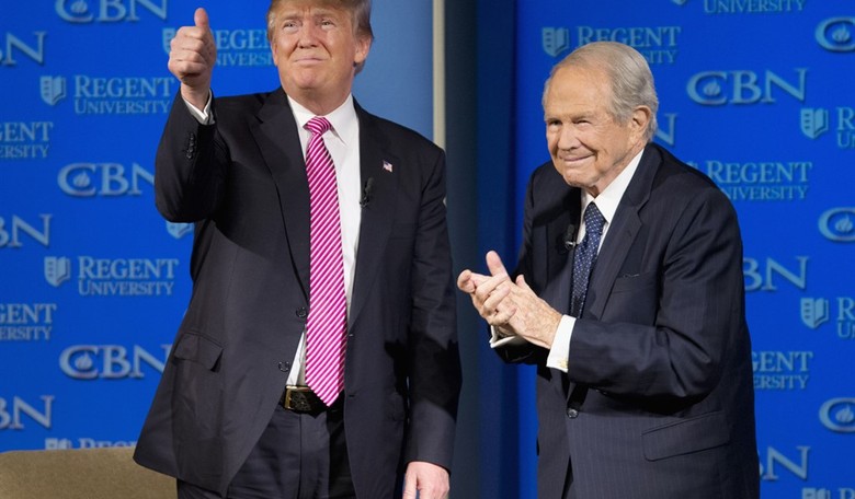 Trump Sits Down With Pat Robertson, Explains Why We Need Relationship With Putin