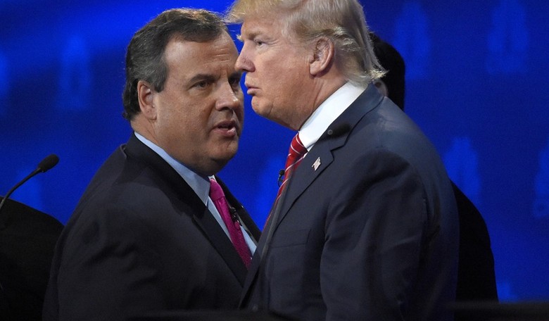 Trump is the ‘Anti-Establishment’ Candidate Who Has Surrounded Himself with the ‘Establishment’