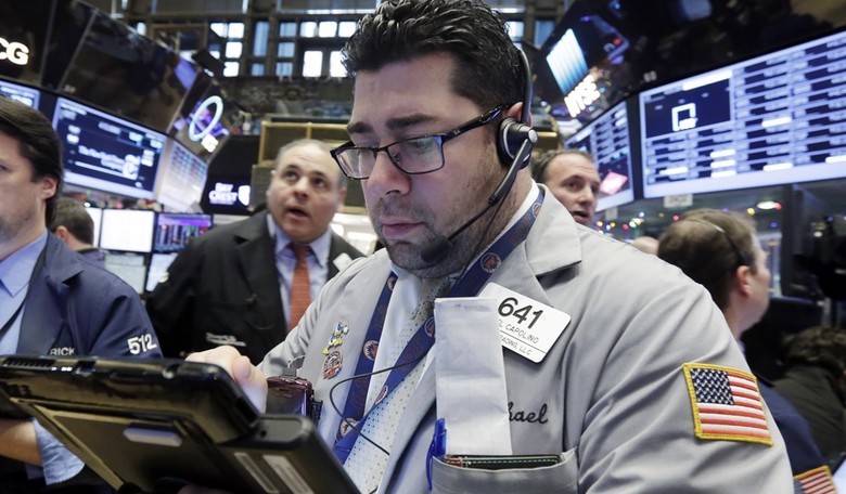 Oil Prices Settle at $31.41 Per Barrel, Lowest Since 2003 