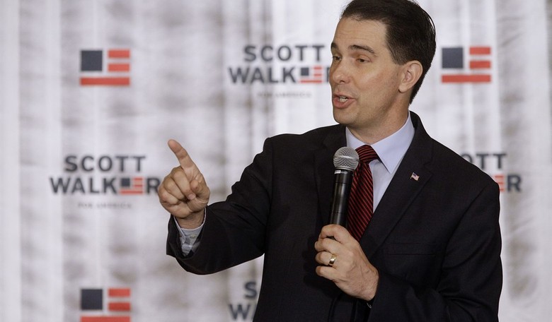 Scott Walker Endorses Ted Cruz Ahead of Wisconsin Primary 