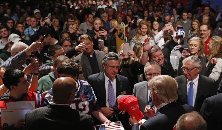 TRUMP'S SINKING FORTUNES REFLECTED IN DROPPING POLLS