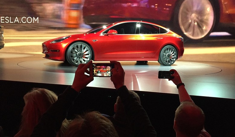 One Day After Tesla Announces Cybercab, NHTSA Opens an Investigation
