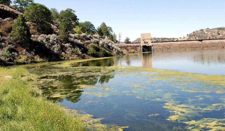 America’s Aging Walls of Water