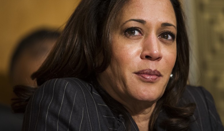 Dem Senator Stokes 2020 Rumors By Siding With Sanders's Single Payer Plan