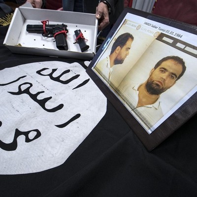 FBI Foils 17-Year-Old's Alleged ISIS-Inspired Assassination Plot Against Texas Lawmaker