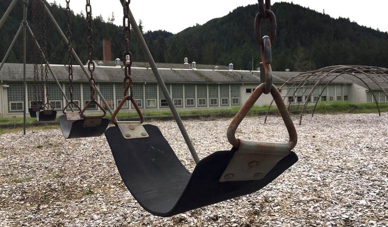 Video Shows Moment ‘Trans’ Sex Offender Tries to Snatch Child From School Grounds