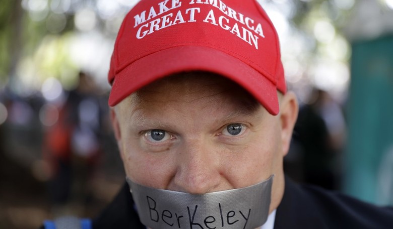 WSJ Columnist Wrecks Liberal Journalist’s Free Speech Take with One Tweet