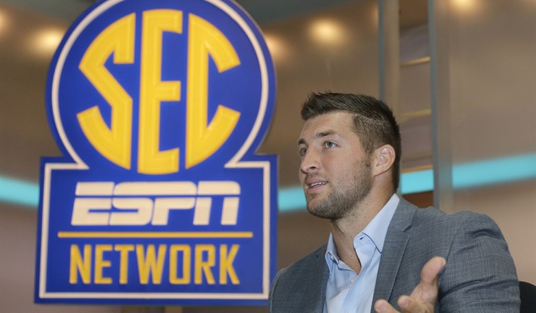 Would Baseball Team Have Mocked Tebow’s Religion Had He Been a Muslim?