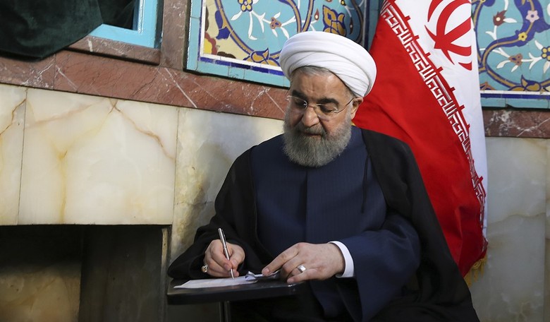Rouhani Threatens Iran Can Abandon Nuclear Deal 'Within Hours'