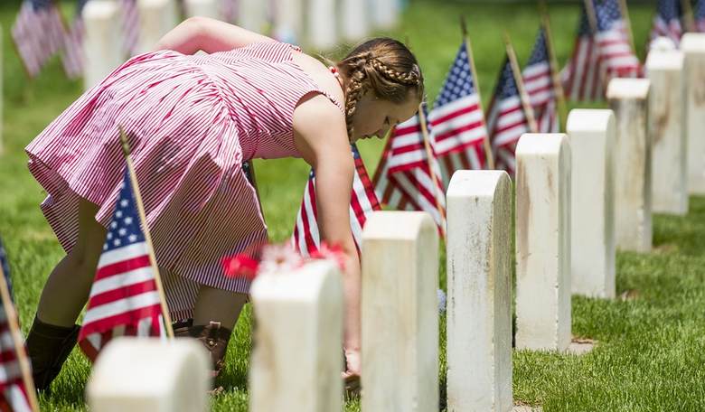 Here's How Two Left-Wing Publications Commemorated Memorial Day