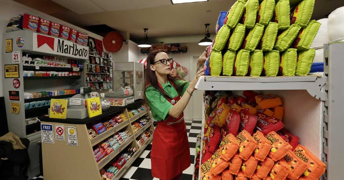 NYC Democrats' Plan for Stopping Shoplifting Will Make You Roll Your Eyes Into the Back of Your Head