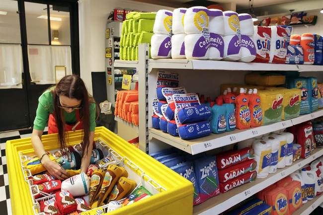 New York Bodega Owners File Suit Over Mamdani's Government Grocery Store Scam