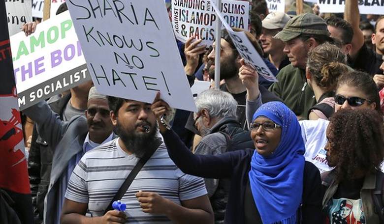 'Fundamentally Hostile to Our Constitution:' House GOP to Hold Hearings on Sharia Law