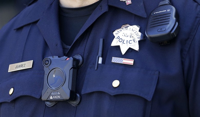 Thirteen White Police Officers Sue San Francisco For Racial Discrimination 