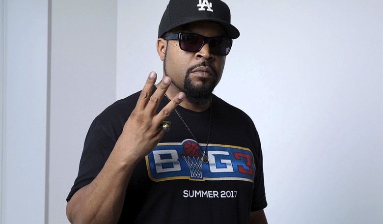 Tucker on Twitter Episode 10: Riding in South Central with Ice Cube