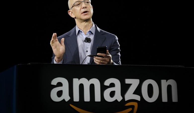 Critics Question Timing of Amazon's Offer to Assist in Vaccine Distribution 