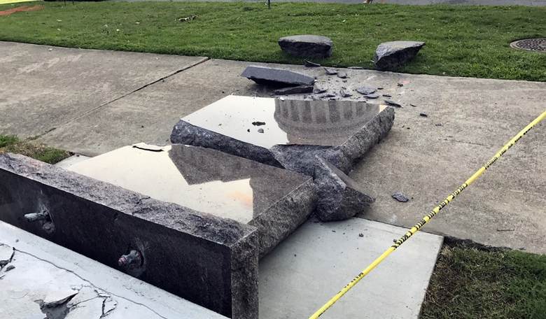 Man Destroys Ten Commandments Statue in Arkansas Capitol--The Day After It Was Installed