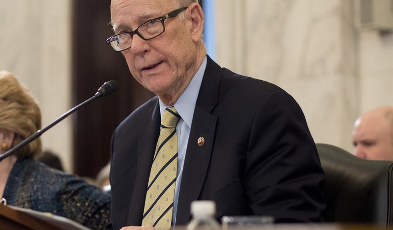 Republican Retirement: Longtime Kansas Sen. Roberts Says No to Re-election Bid 