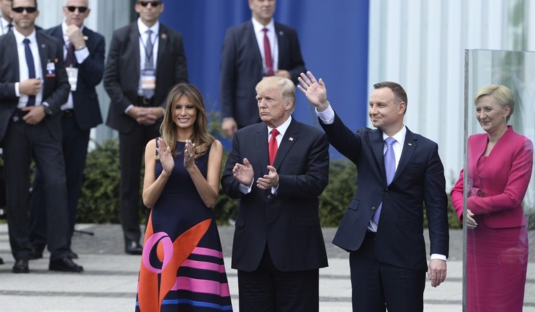 No, Poland's First Lady Did Not Snub Trump's Attempt At A Handshake