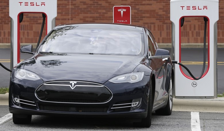 Tesla Battery, Subsidy and Sustainability Fantasies 	