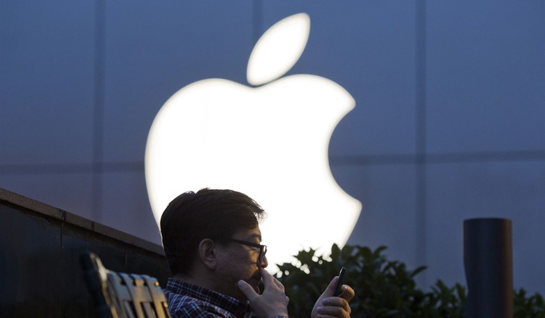 The UK Wants a Look at Your Apple Cloud Data