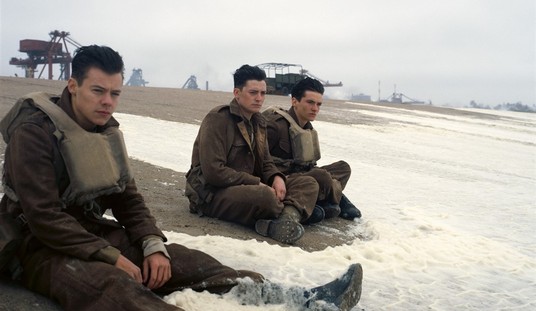 Dunkirk Veteran Says He's 'Privileged' to See Christopher Nolan Film